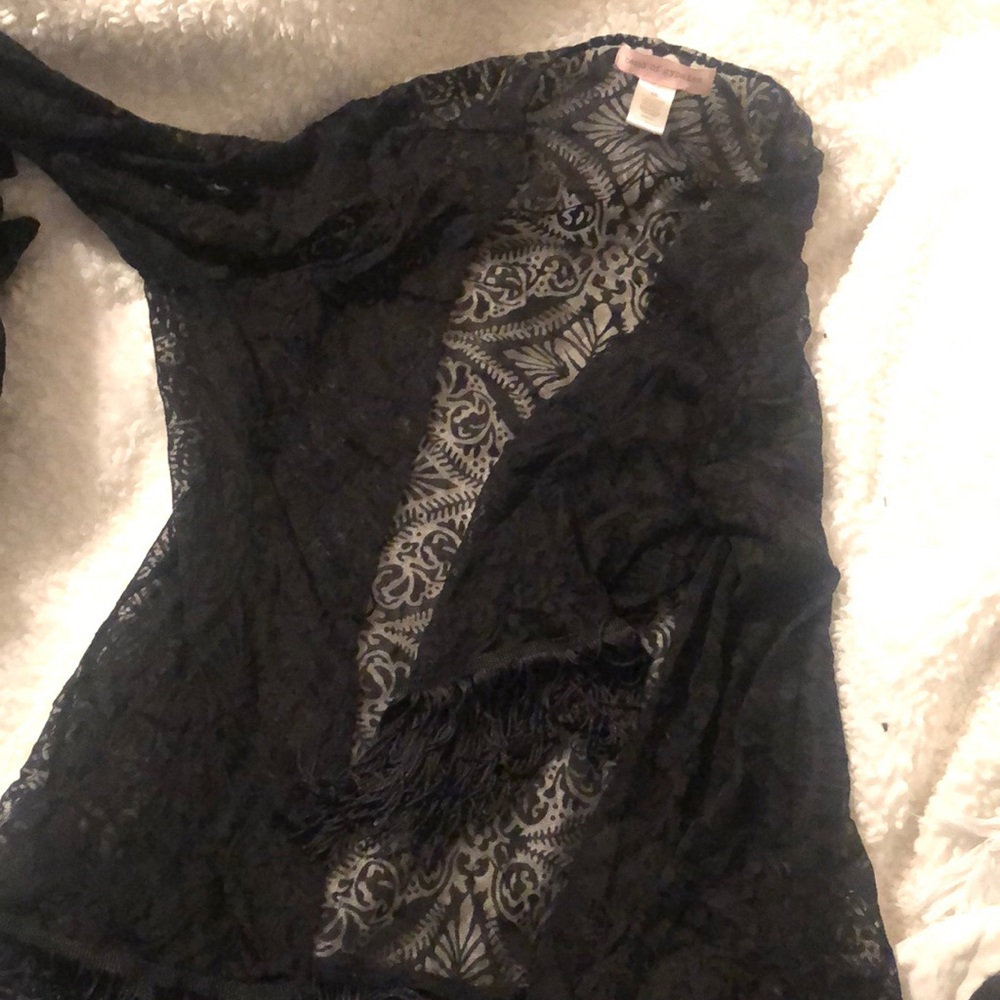 Lace kimono